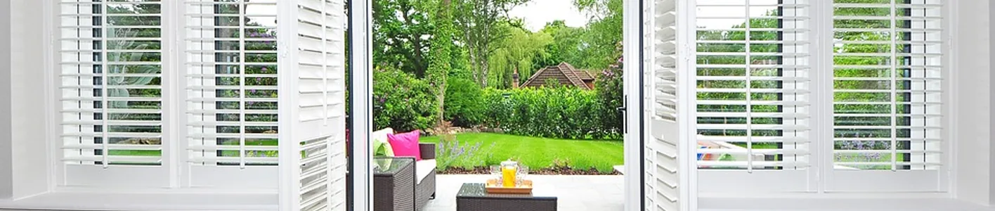 Cleaning plantation shutter louvres with a soft cloth