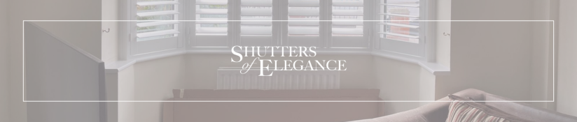 A 3 panel cafe style shutter in a living room, detail